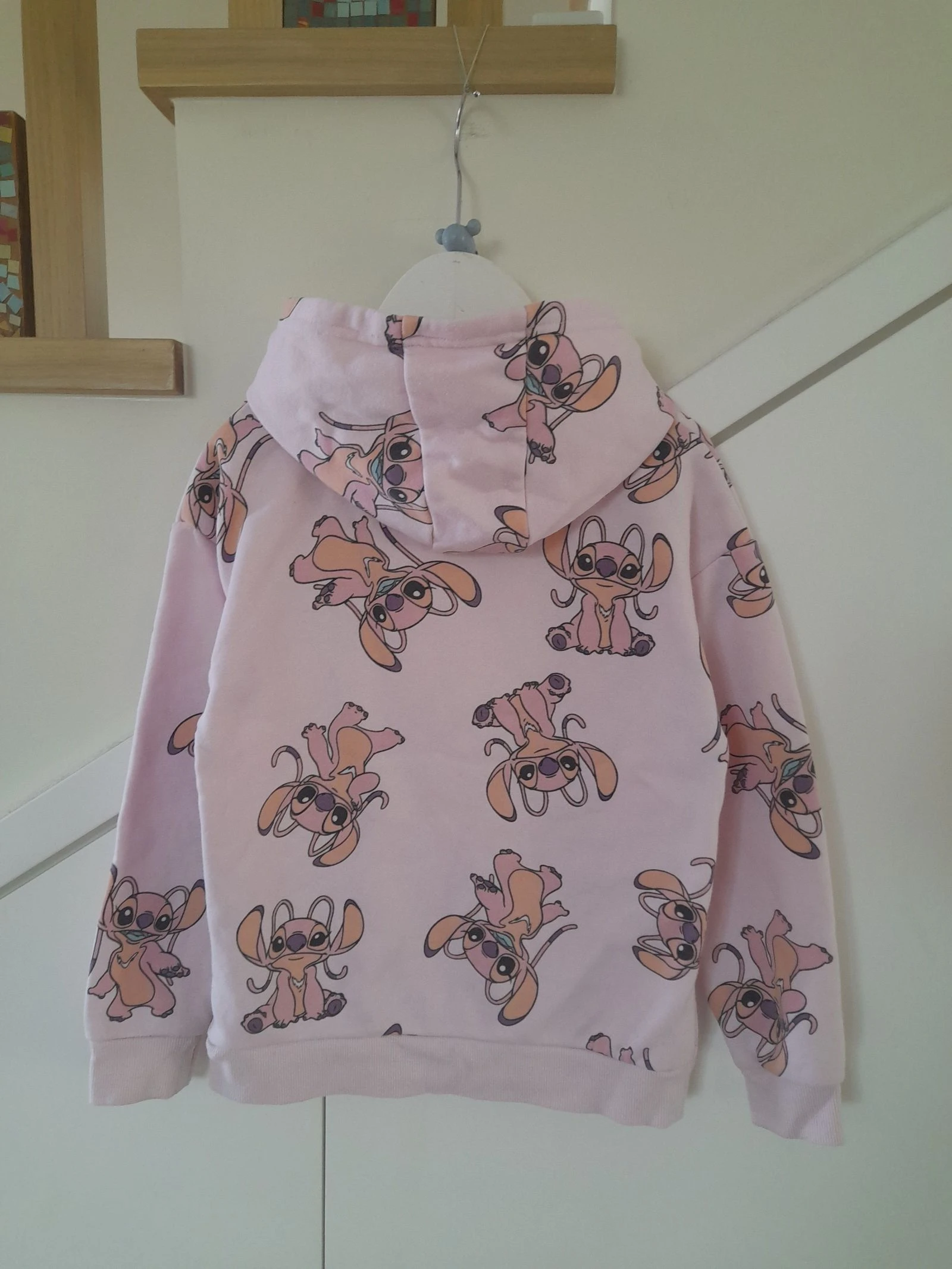 Hoodie Stitch Primark Roze 7/8 jaar 🩷 – photo 3